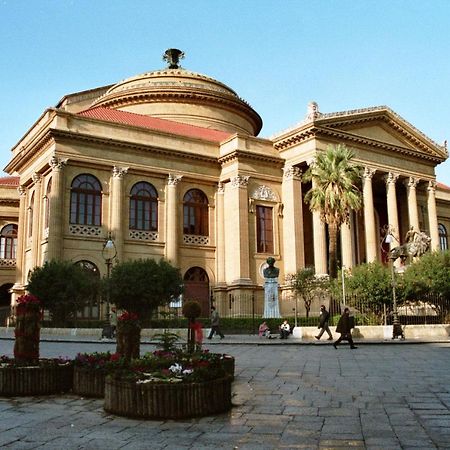 Garibaldi Rooms 29 - Piazza Marina A Palermo - In Pieno Centro. Dış mekan fotoğraf