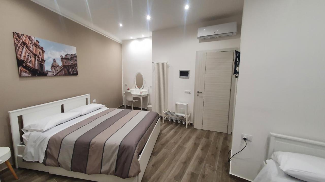 Garibaldi Rooms 29 - Piazza Marina A Palermo - In Pieno Centro. Dış mekan fotoğraf