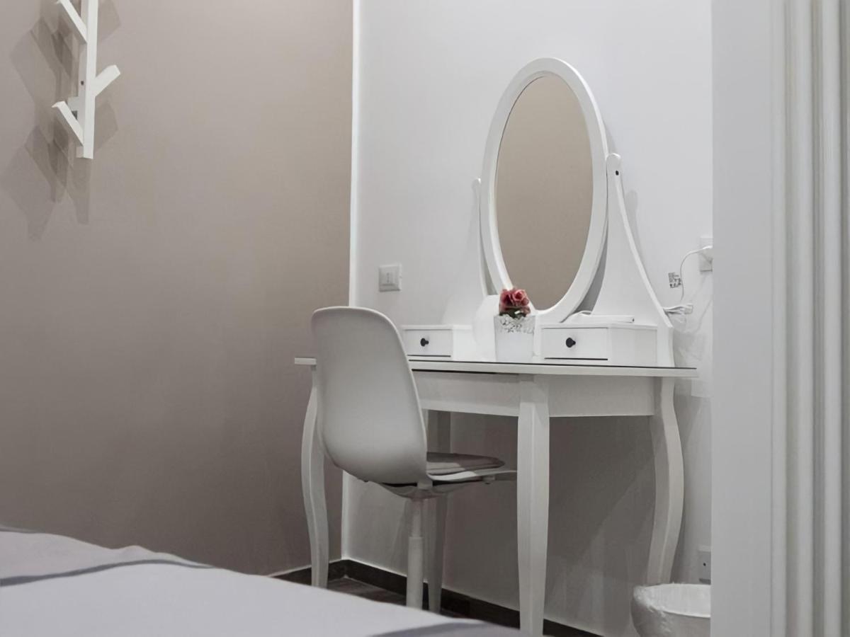 Garibaldi Rooms 29 - Piazza Marina A Palermo - In Pieno Centro. Dış mekan fotoğraf
