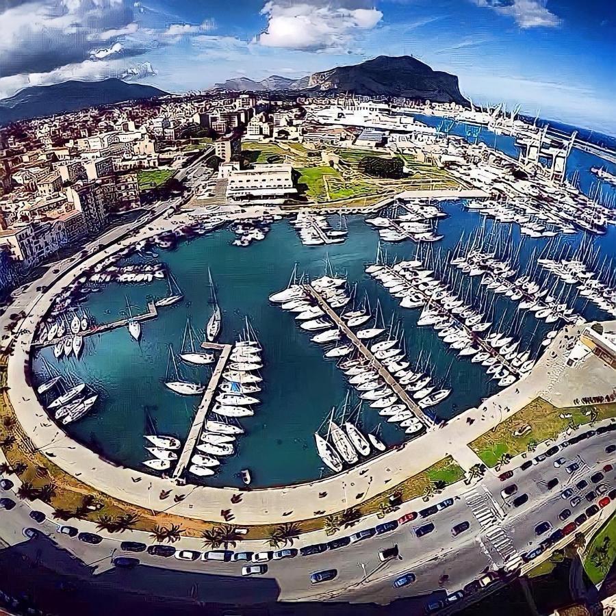 Garibaldi Rooms 29 - Piazza Marina A Palermo - In Pieno Centro. Dış mekan fotoğraf