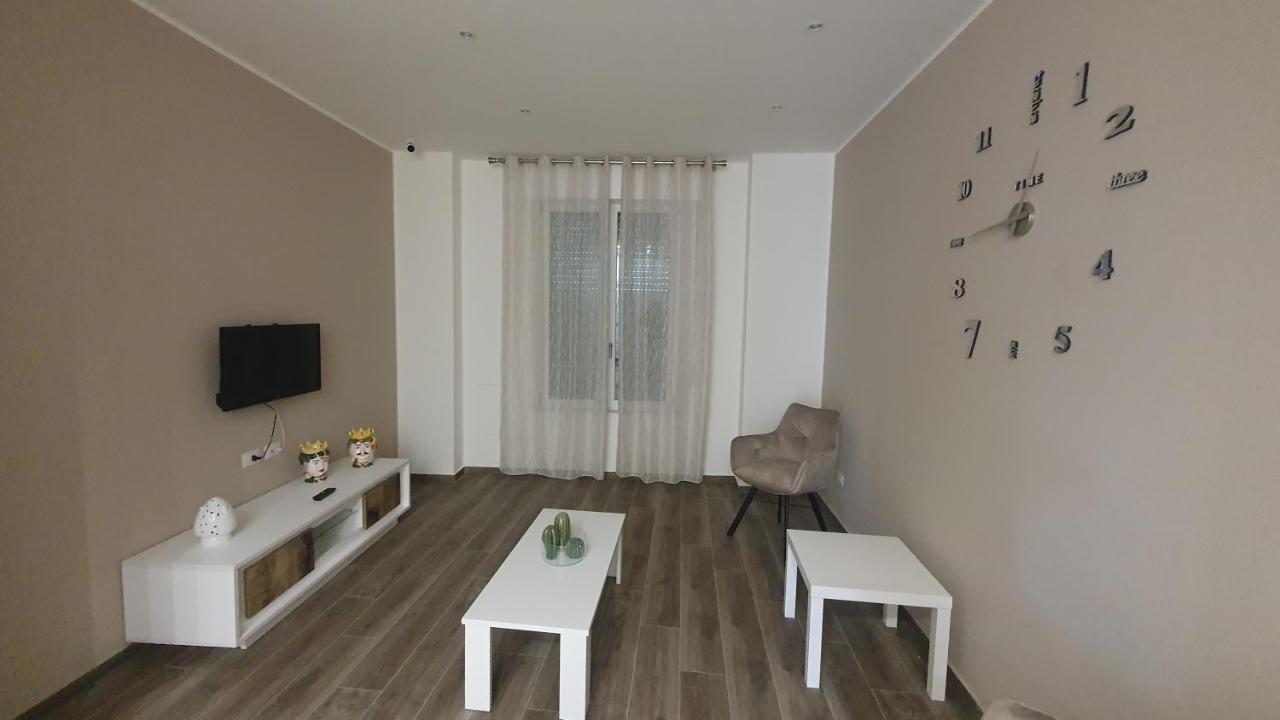 Garibaldi Rooms 29 - Piazza Marina A Palermo - In Pieno Centro. Dış mekan fotoğraf