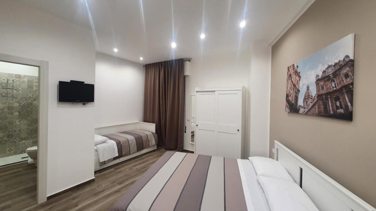 Garibaldi Rooms 29 - Piazza Marina A Palermo - In Pieno Centro. Dış mekan fotoğraf