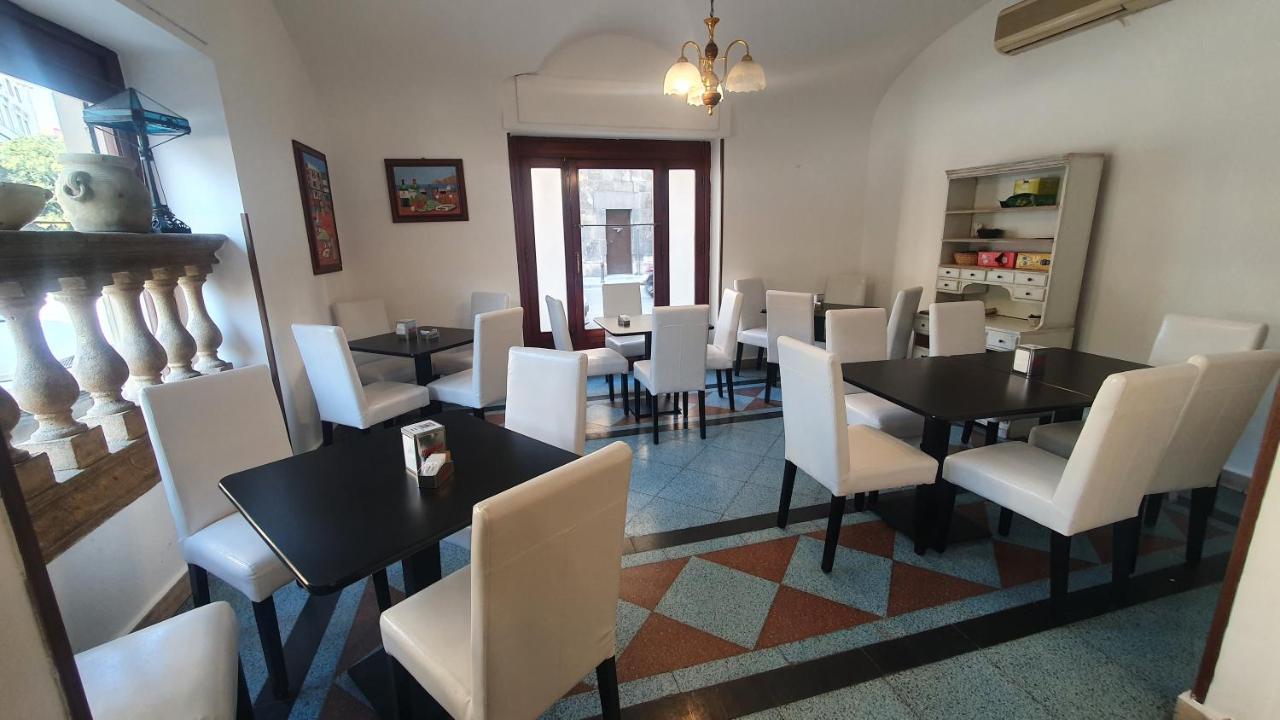 Garibaldi Rooms 29 - Piazza Marina A Palermo - In Pieno Centro. Dış mekan fotoğraf